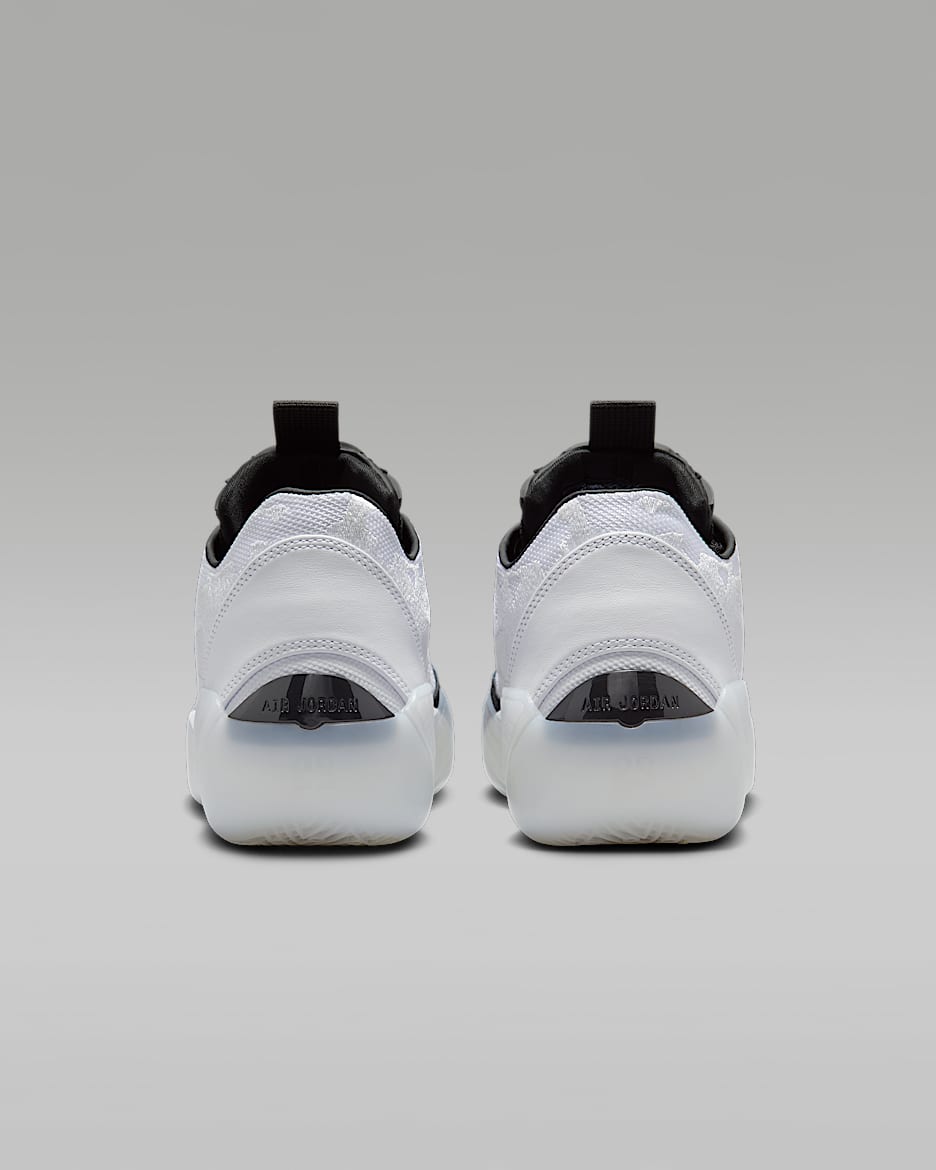 Air Jordan XXXIX Croix Basketball Shoes. Nike